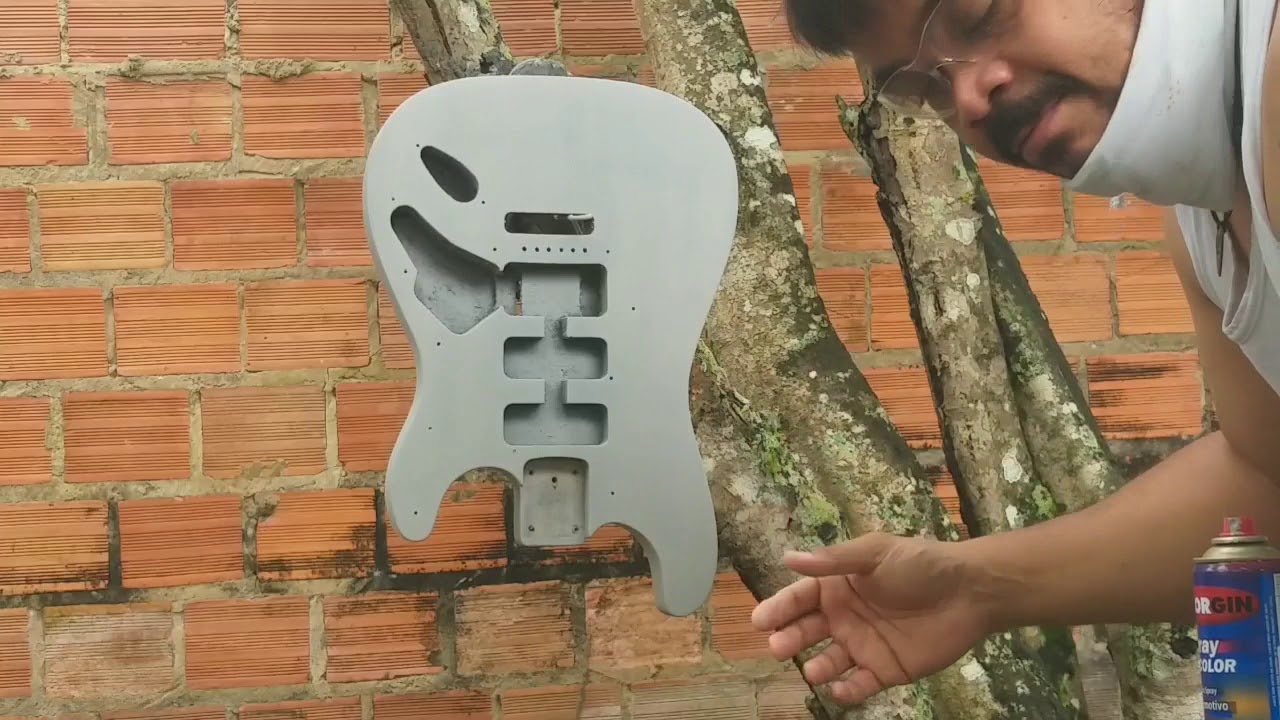 Como pintar uma guitarra com spray - Parte 1. Do lixamento ao Primer.