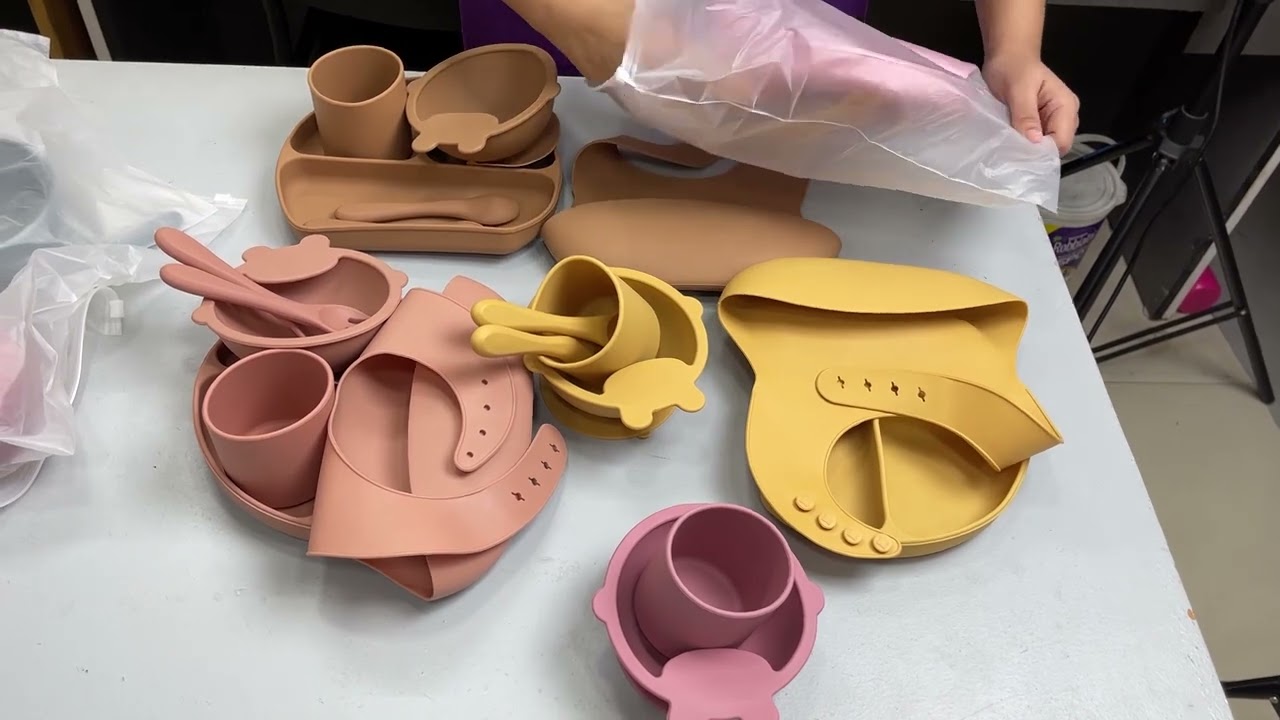 Silicone Baby Feeding Set - Live Video