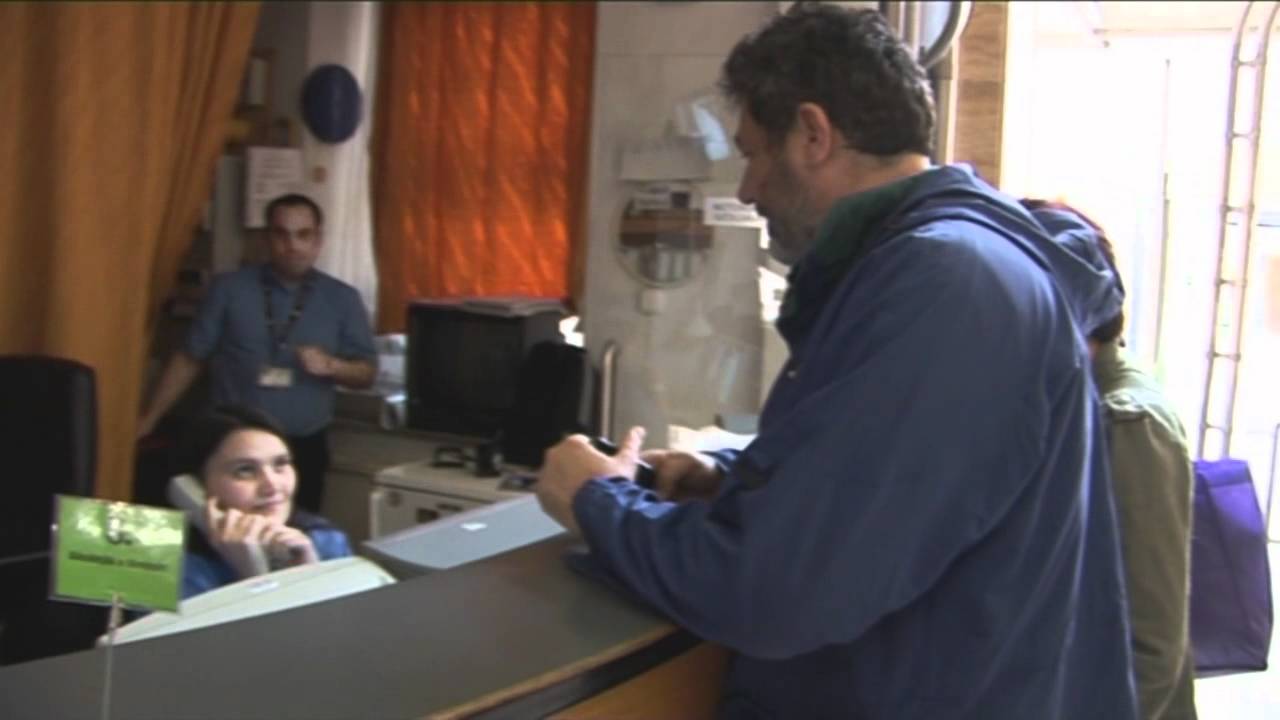 &Uacute;jabb jogs&eacute;rt&eacute;s: az MTVA m&aacute;r a R&aacute;di&oacute;b&oacute;l is kitiltotta Nagy Navarro&eacute;kat