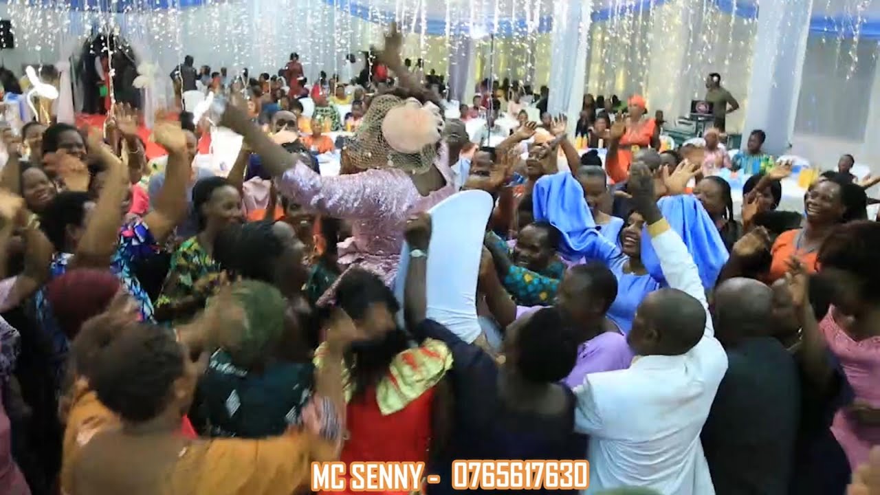 VIBE LA WAHA NI HATARI TAZAMA WALIVYOSIMAMISHA UKUMBI