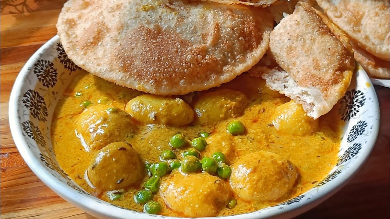 Authentic Bengali Radhaballavi Recipe | Soft & Fluffy Stuffed Poori |  A Must-Try Weekend Breakfast