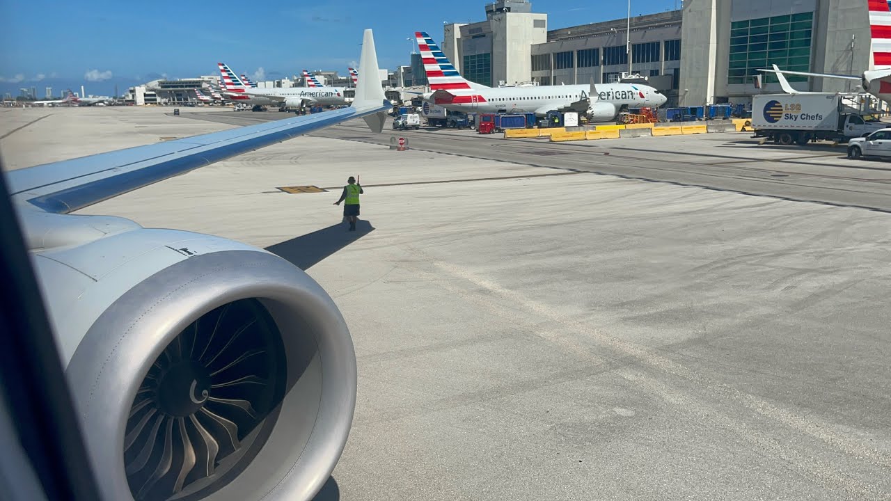 STUNNING Boeing 737 Max-8 Engine Start