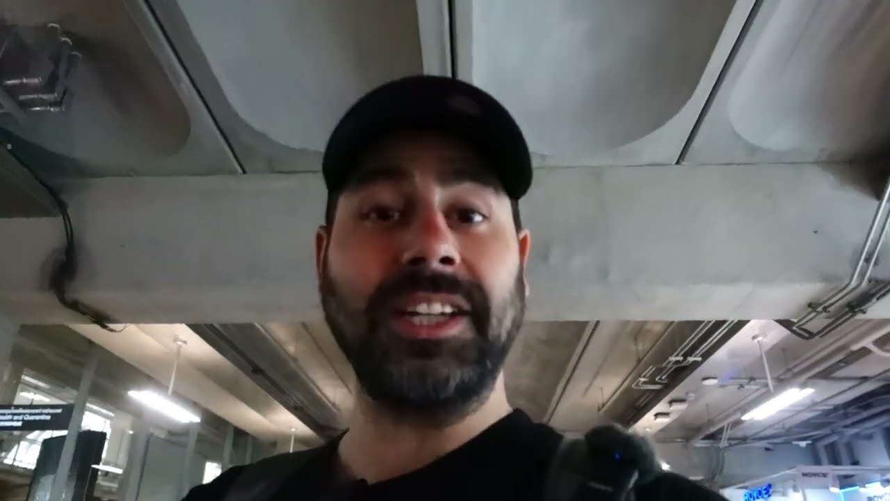 Зал ожидания Bangkok Airways и перелет на Самуи ✈️🇹🇭 | Комфорт и приключения на острове!