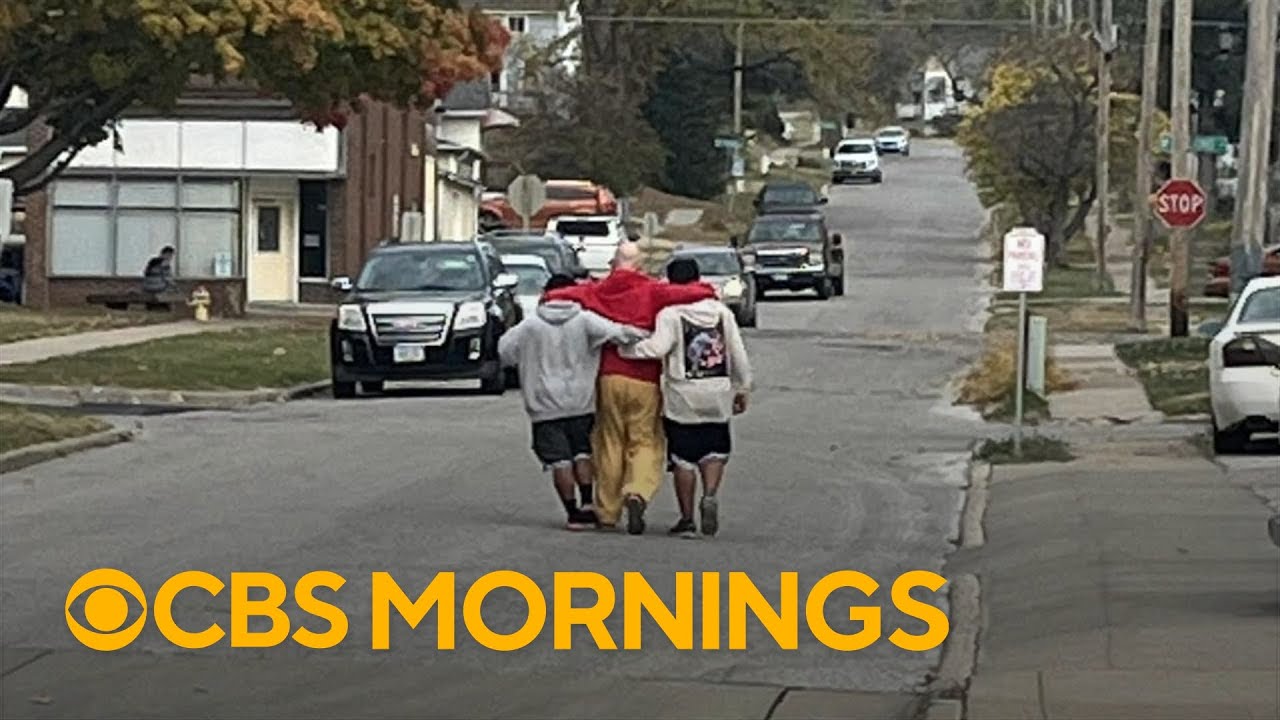 Teens jump into action to save man who fell on railroad tracks