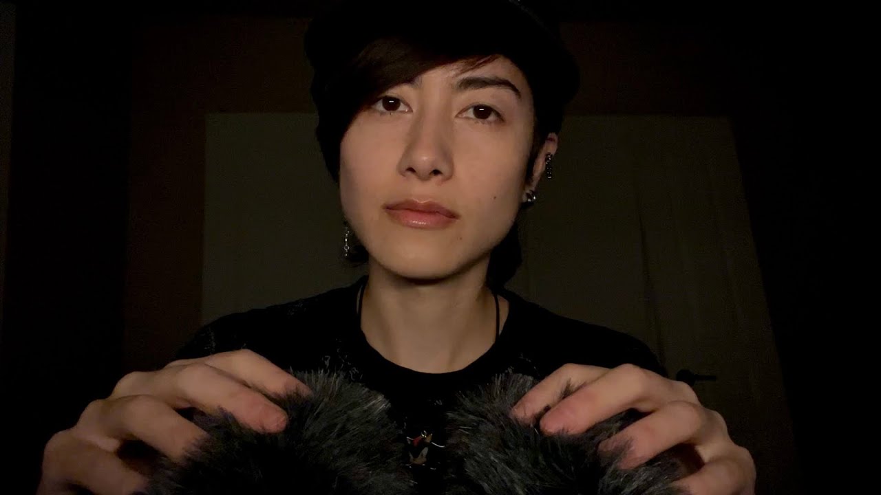 Fuzzy mic touching, plucking, massage ASMR
