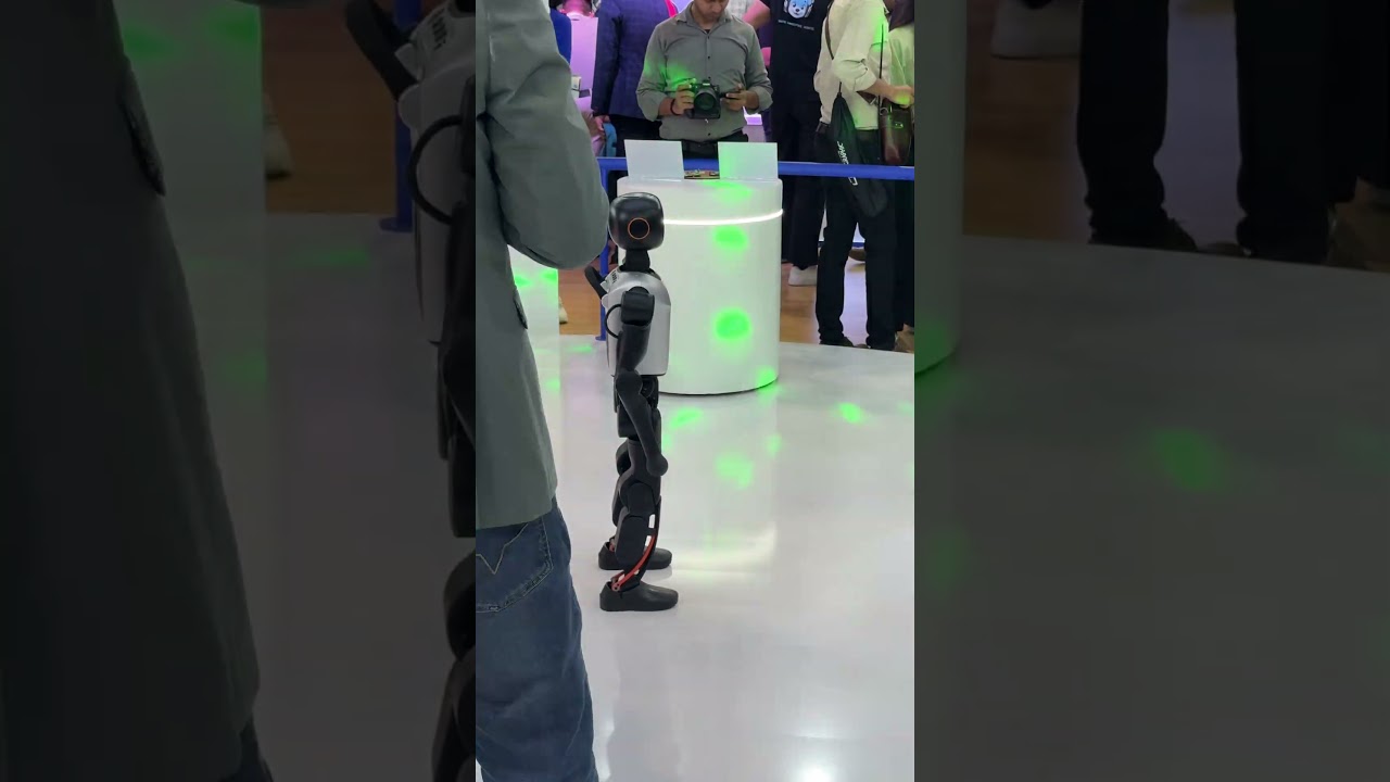 This is NOT from China | Humanoid Robot by SST x Qualcomm 🤖| AI Impact Summit 2026 | Future is HERE