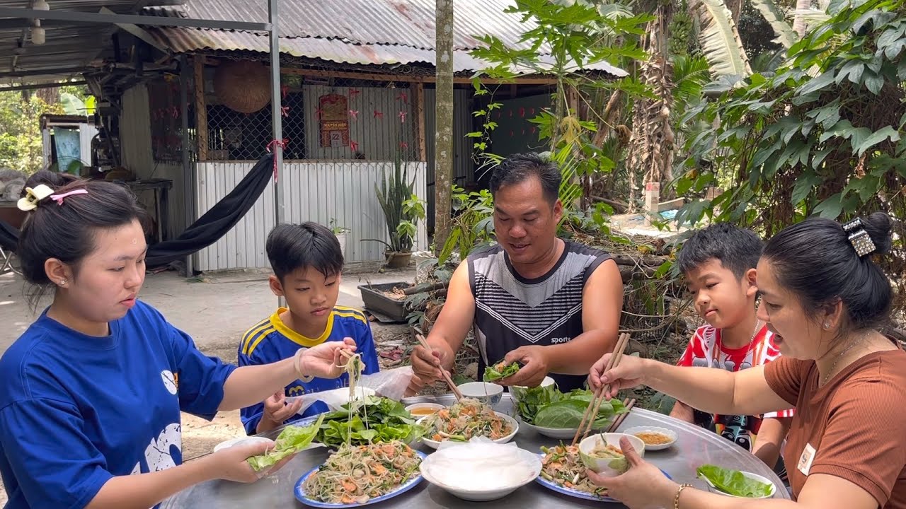 Hủ Tiếu Xào Gói Lá Cách Chấm Mắm Chua Ngọt-Ăn Mừng Những Đơn Hàng Lớn Đầu Năm |Atml