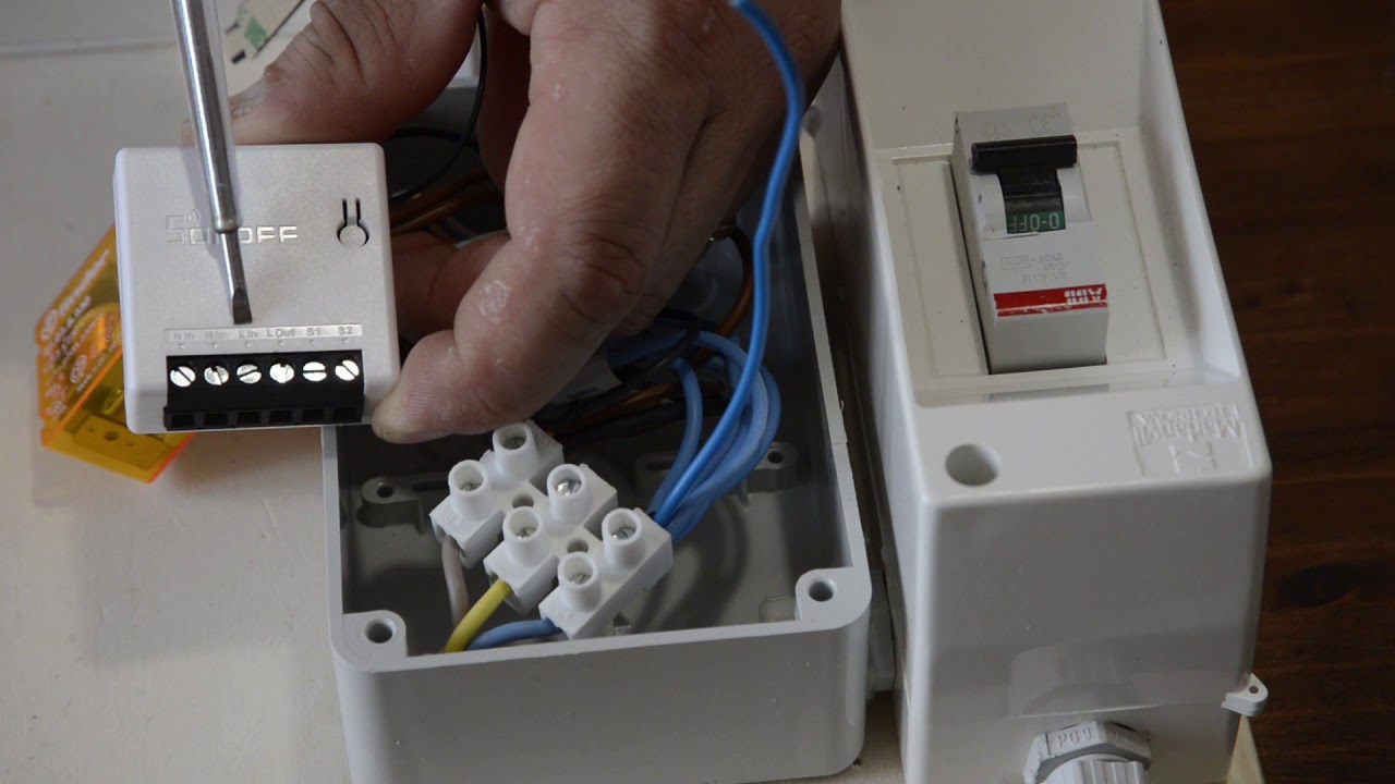 Sonoff Mini collegamento al relè Finder