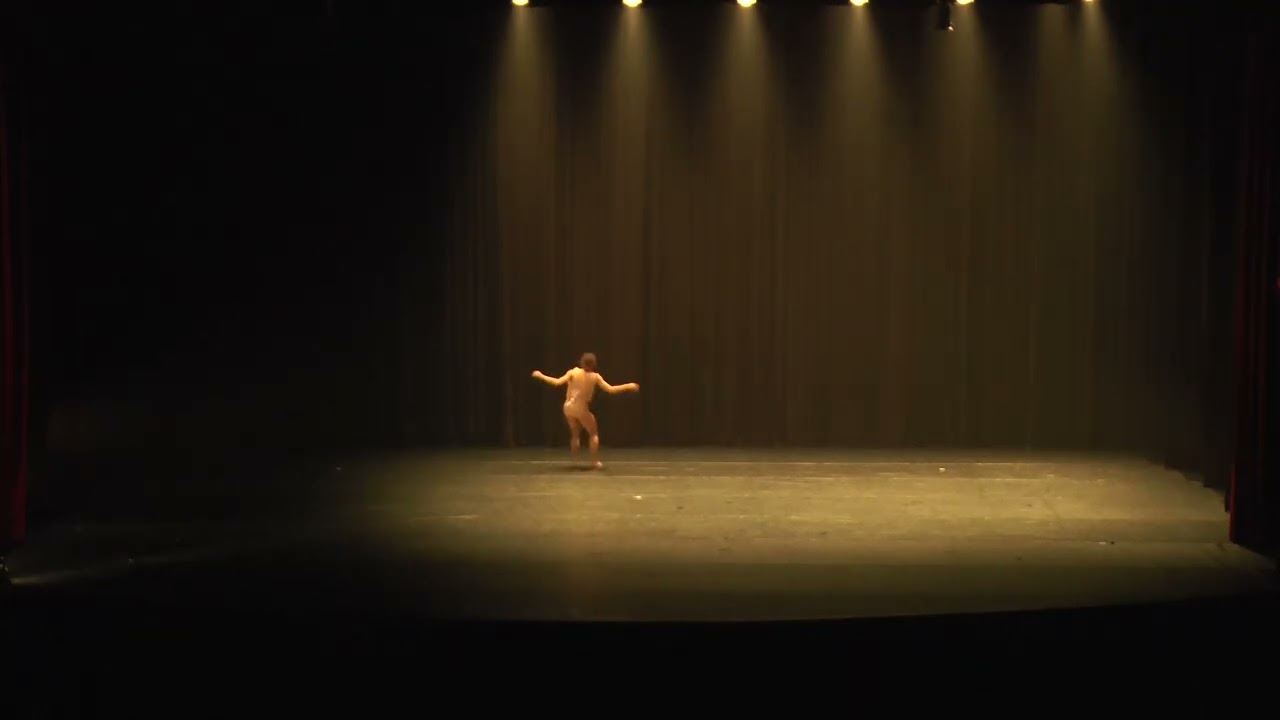 Auto-reflexo (Isadora Pinson)