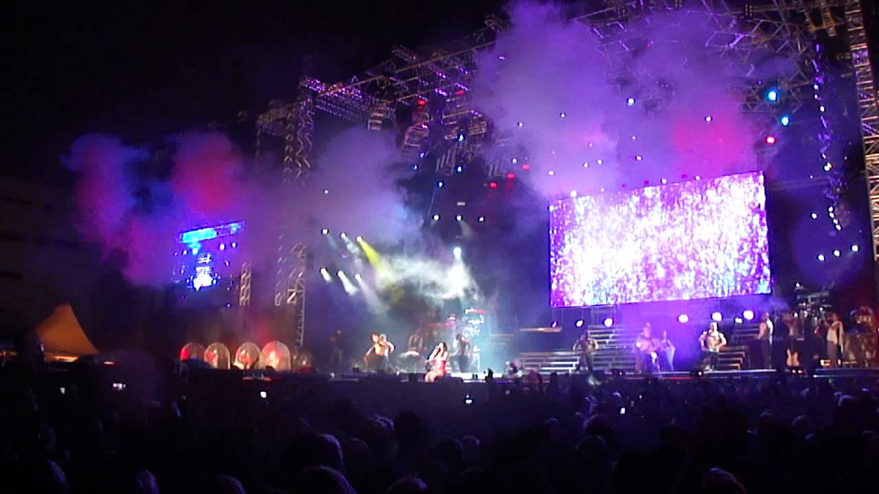 Jennifer Lopez - On The Floor -  Recife/PE. 01-JUL-2012.MP4