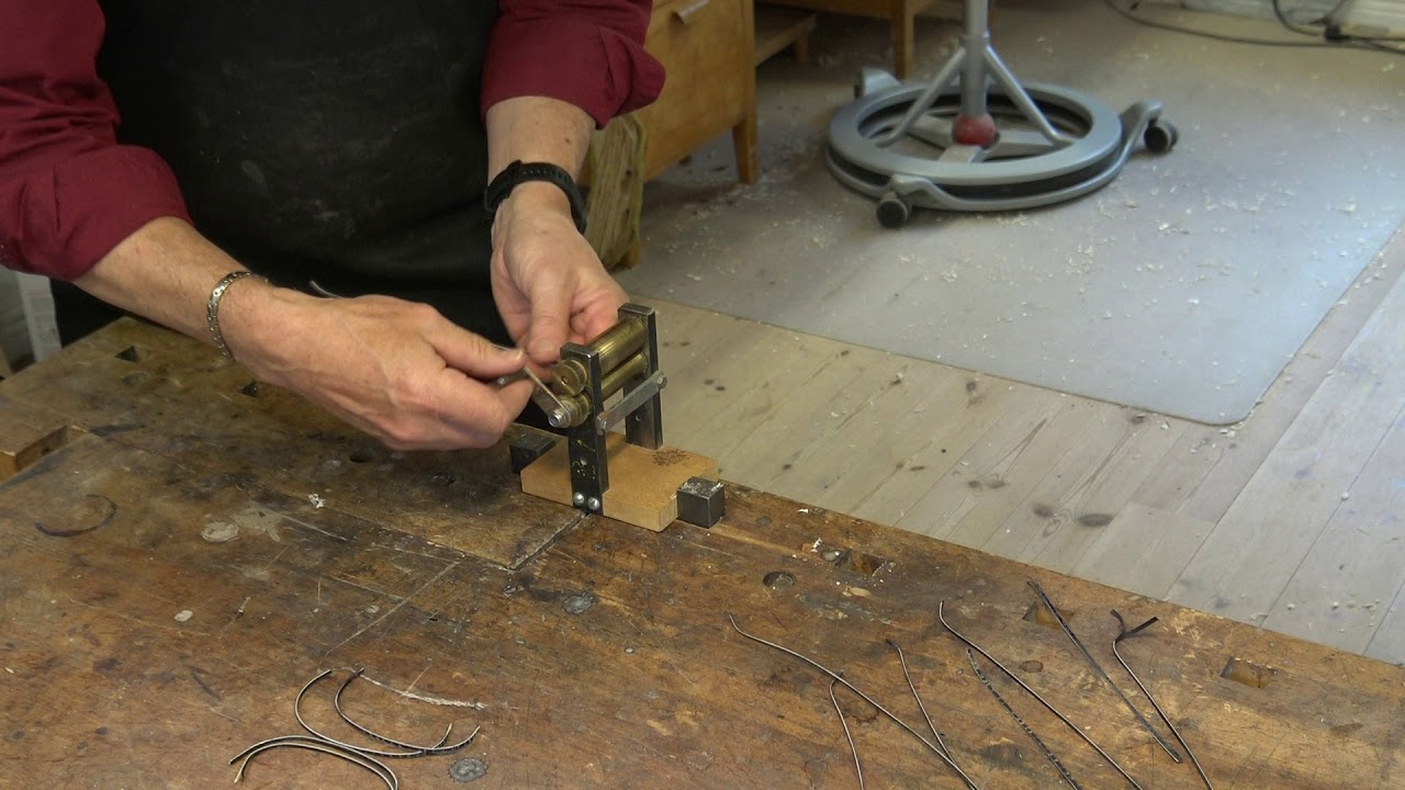 Violin maker Peter Westerlund Part 52. Compressing the purfling