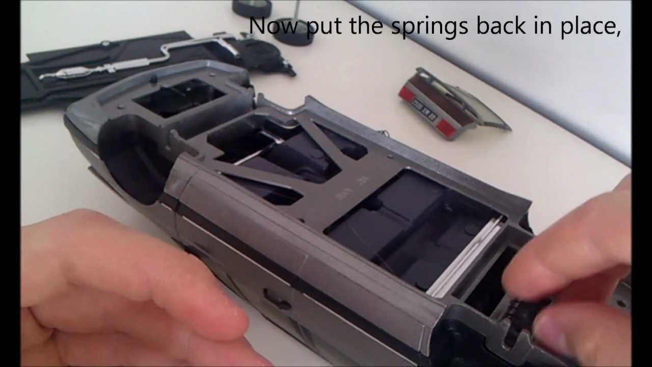 Citroën XM solido 1/18 disassembly-assembly