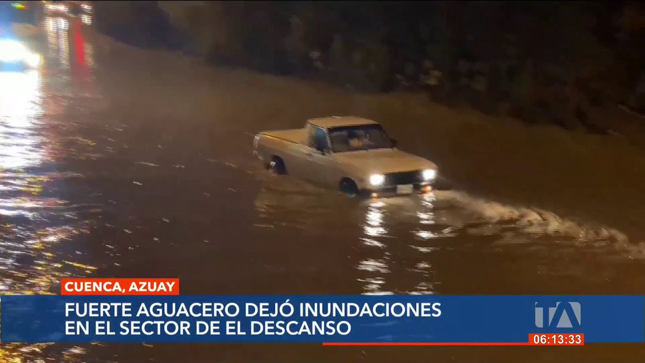Se registró un fuerte aguacero que dejó inundaciones en Cuenca