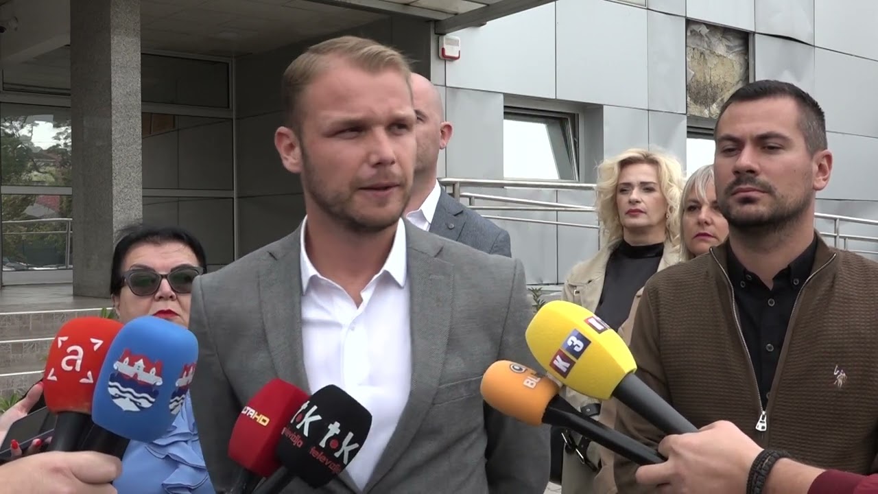 Draško Stanivuković   Podnijeta tužba u slučaju Gradsko groblje