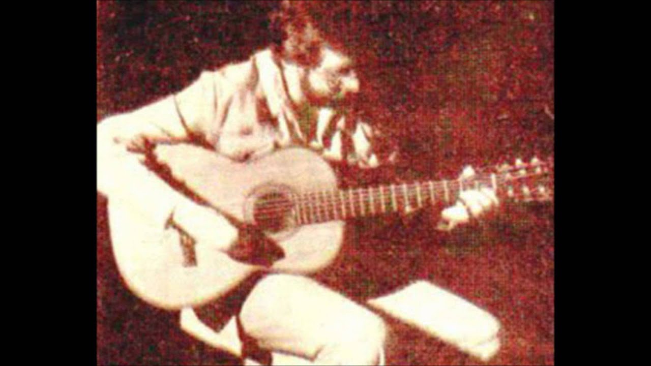 Dos trocitos de madera - Maneco Galeano