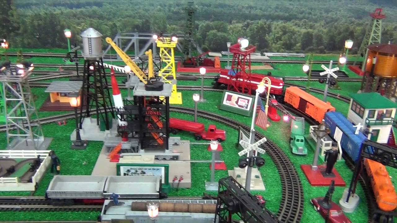 Post War Lionel layout
