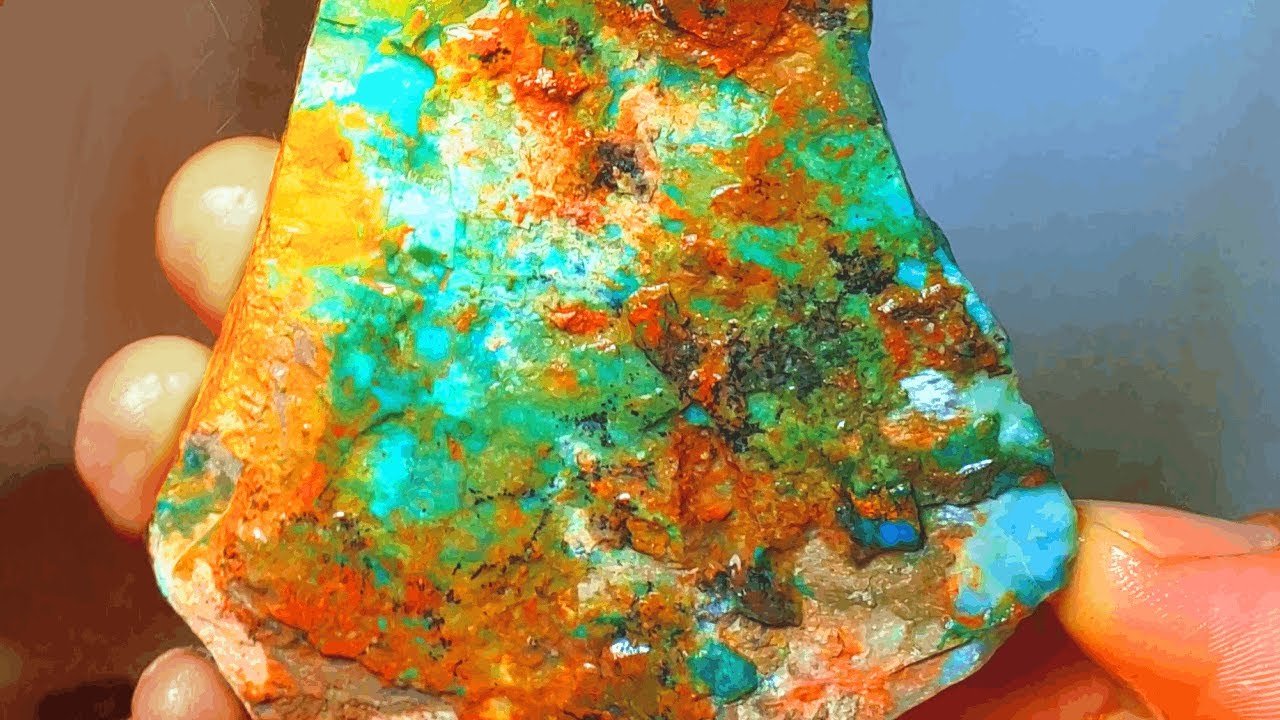 Así precioso Brilla la Joya que salió de esta Piedra Natural