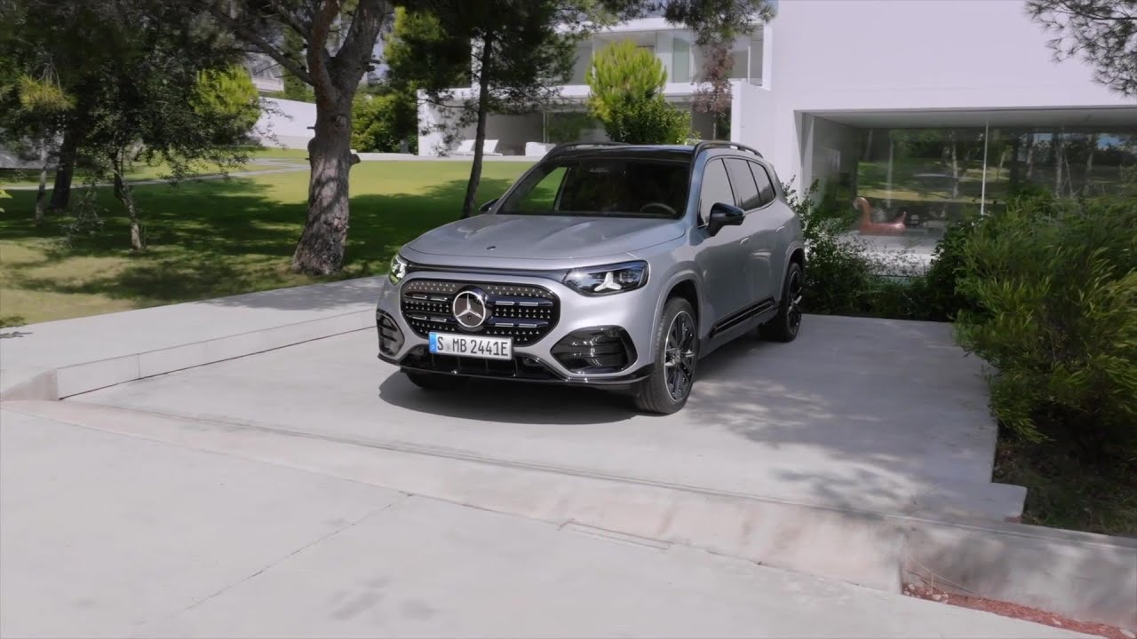 The all-new Mercedes-Benz GLB Design Preview