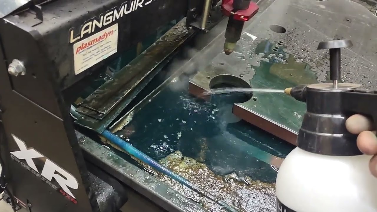 Langmuir systems Crossfire XR cutting 1" thick metal with Razorcut 45