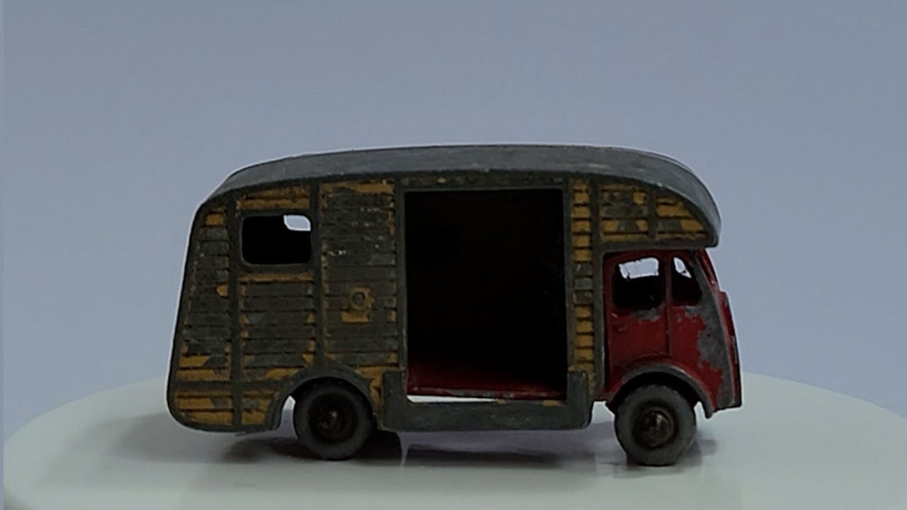 MATCHBOX Restoration No. 35a Marshall Horse Box 1957