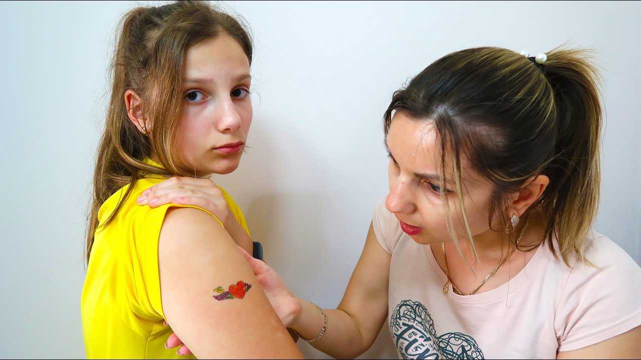 Irochka si-a facut TATUAJ | Tata s-a SUPARAT TARE