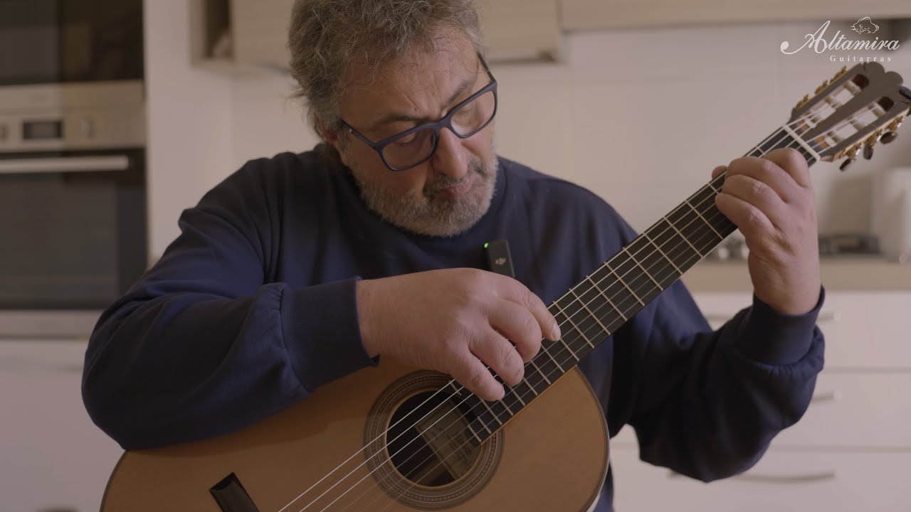 Aniello Desiderio plays 'Suite Castellana' by Torroba on an Altamira Hanson N3 Model