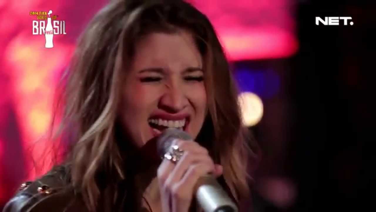Millane Fernandez - One (U2 Cover) - Music Everywhere
