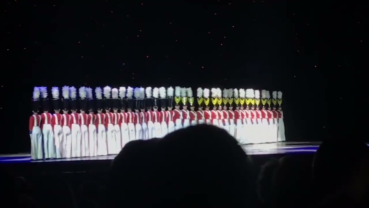Radio City Christmas Spectacular Clip #5: Parade Of The Tin Wooden Soldiers