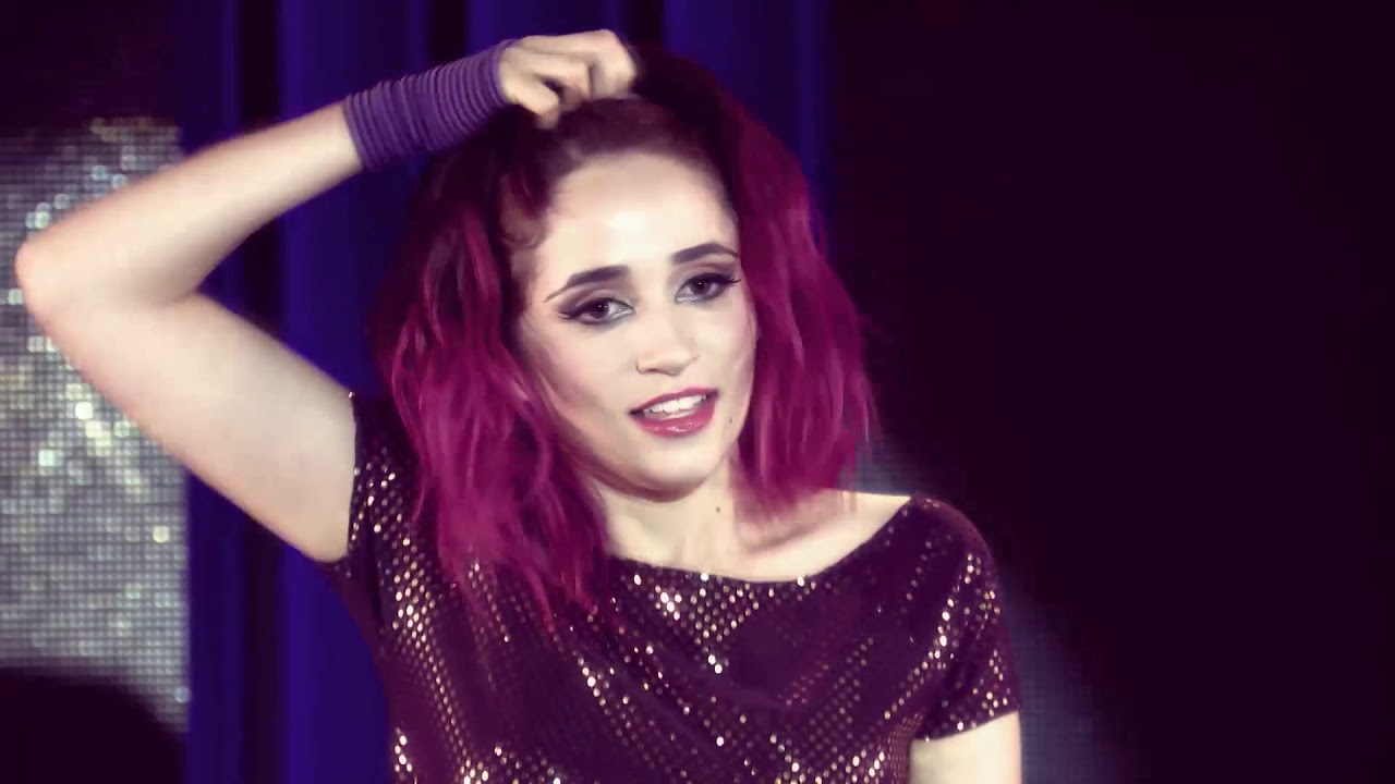 Nina est triste à cause de Gaston I Soy Luna | Disney Channel BE