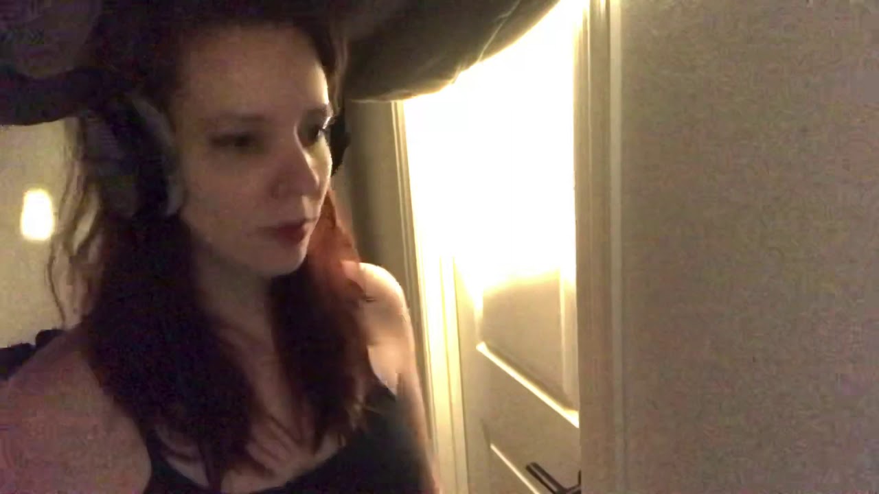 Ott Fogsz Majd Sírni (Ahol Senki Se Lát) - Cover by Livia Zita