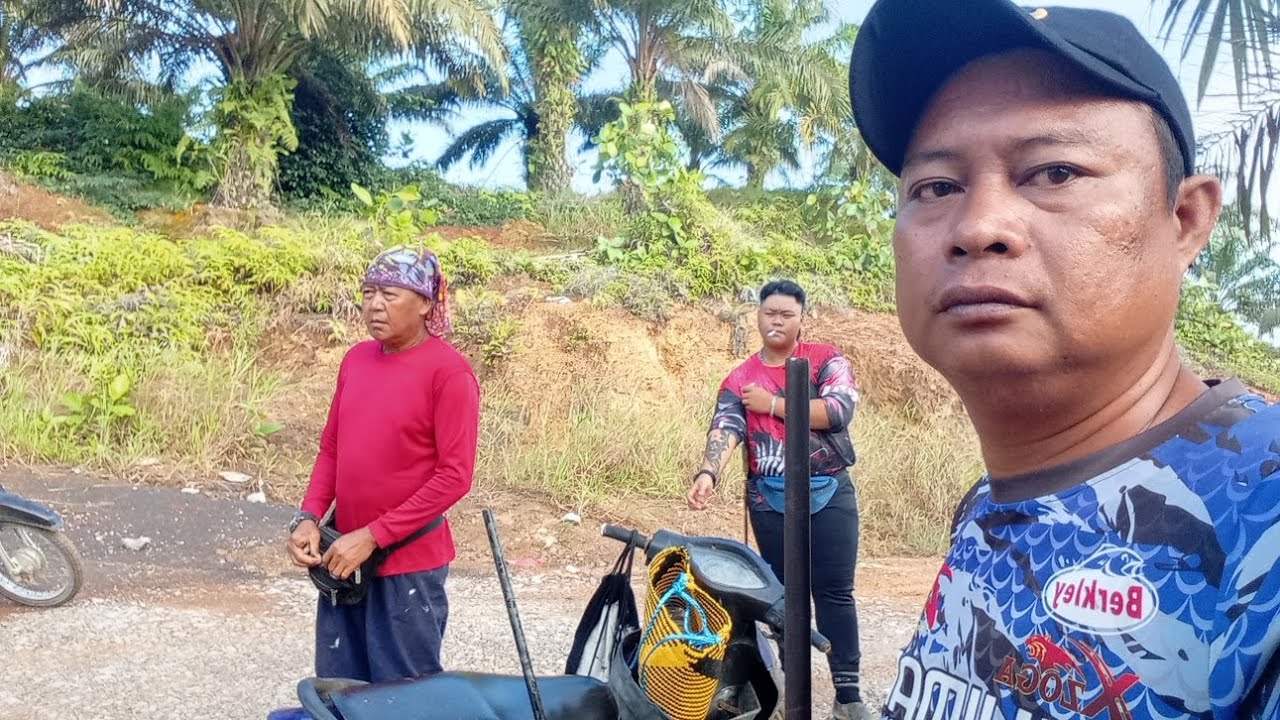 MEMBURU BABI HUTAN #babi HUTAN  hilang jejak..