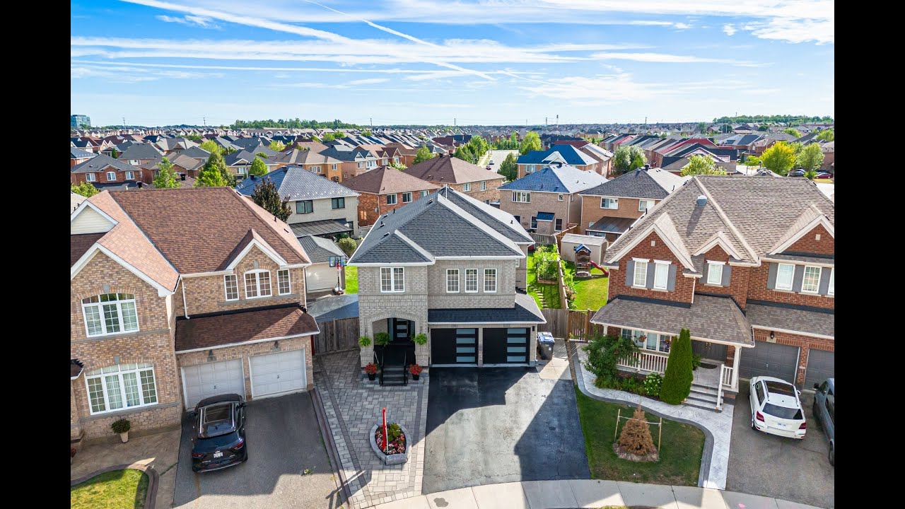 10 Cloverlawn Street, Brampton Home - Real Estate Properties