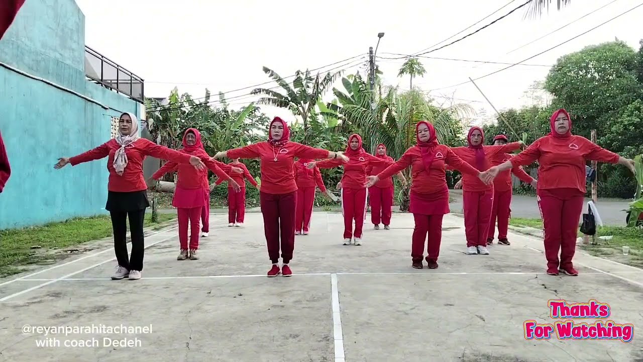 Asal kau bahagia #senampendinginan #senamkreasi #senamibuibu Parahita with coach Dedeh