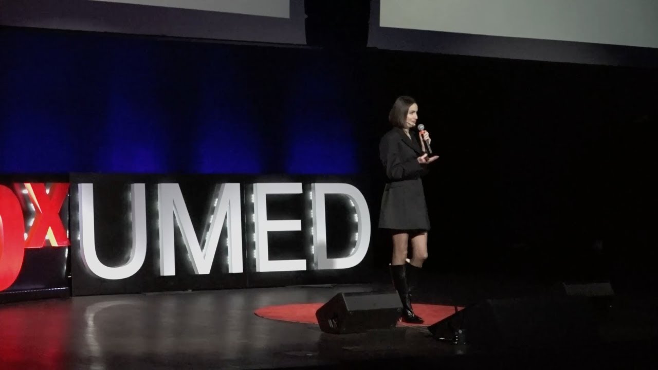 Dlaczego wciąż mówimy: „nie mam się w co ubrać”? | Zofia Kulewicz | TEDxUMED