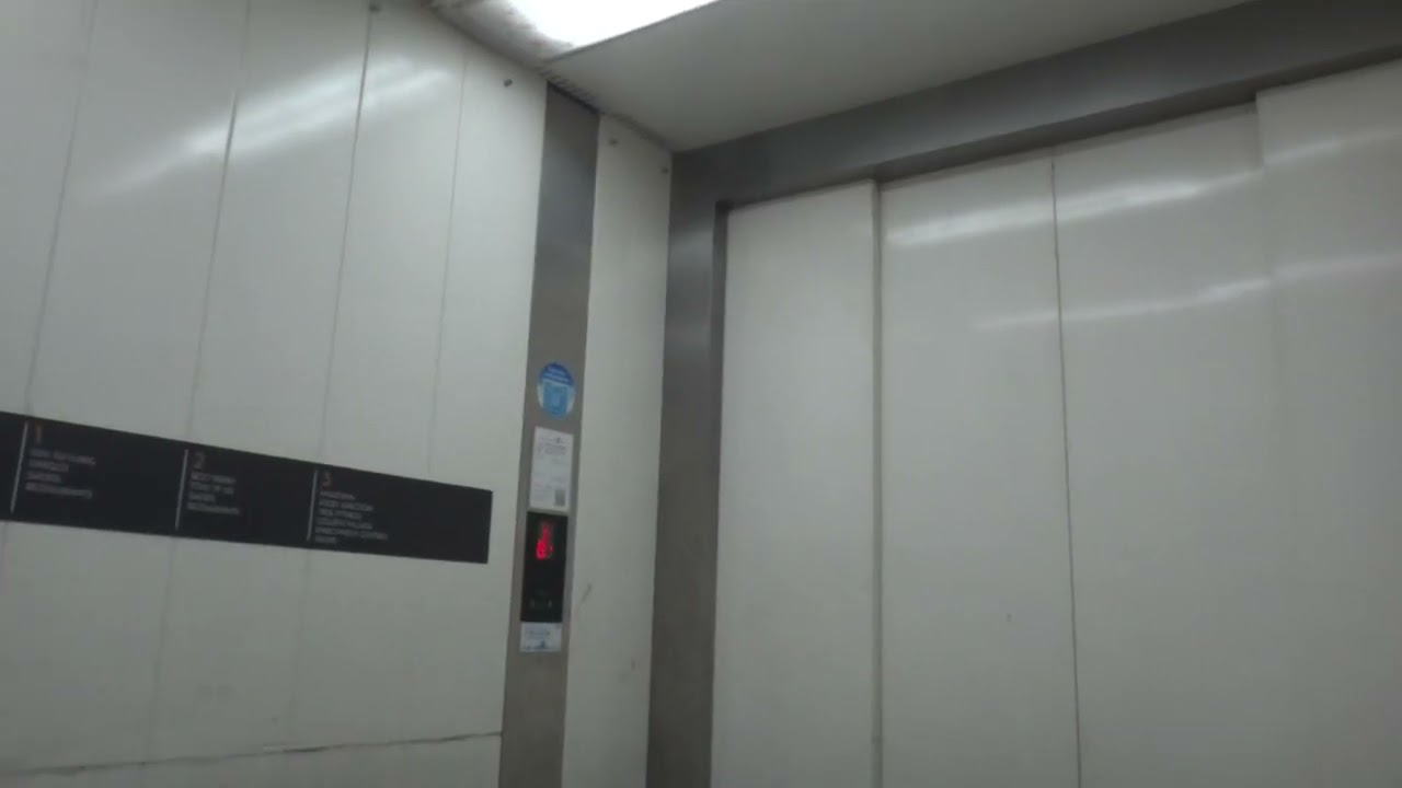 Great World City, Singapore - Huge Kone TranSys Traction Elevator (Lobby B, Going Up)