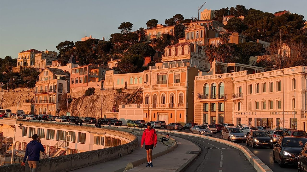 Walking on a sunny day (La Corniche, Marseille, France) [4K]
