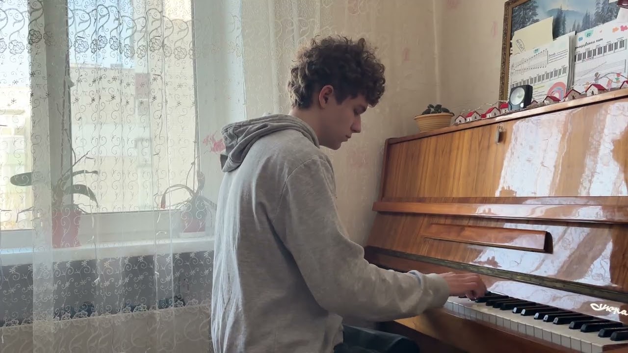 Хлонь Віталій (16 років) А.Діабеллі Сонатіна G dur