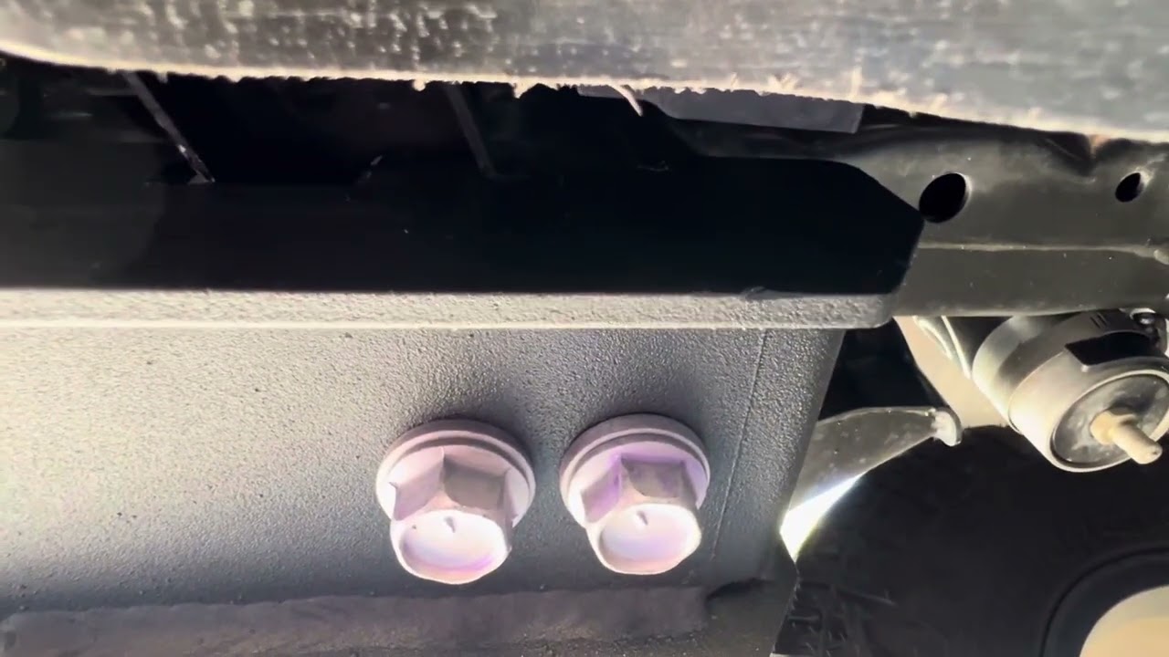 2024 Toyota Tacoma TRD off-road w/ Rough Country shackle mounts & Mojab D-shackles installed. ￼