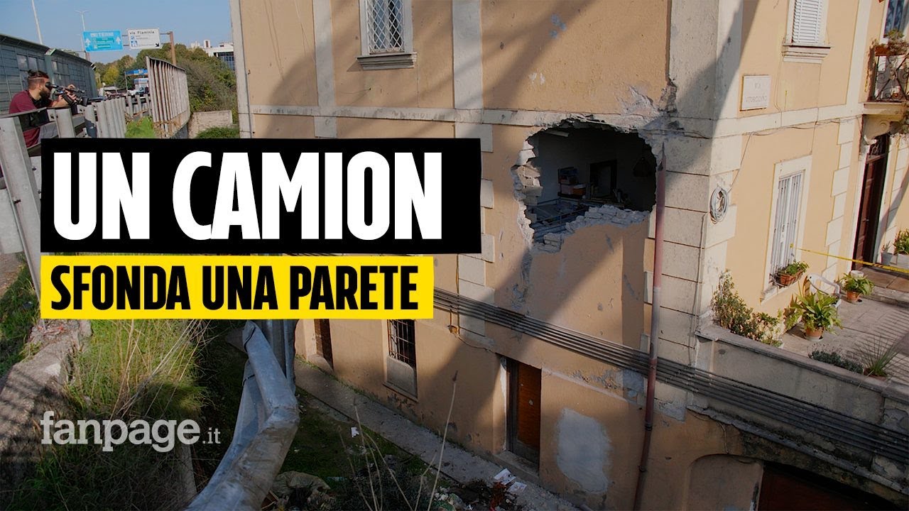 Camion dei rifiuti sfonda il muro di un palazzo a Roma: “Mamma era coperta da mattoni e detriti”