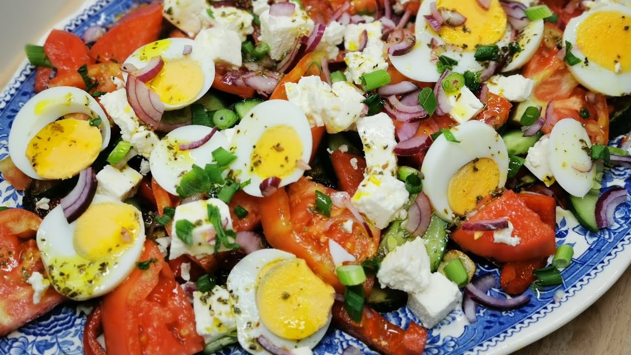 Leckere Salatplatte, einfach und schnell. Unwiderstehlicher Salat!