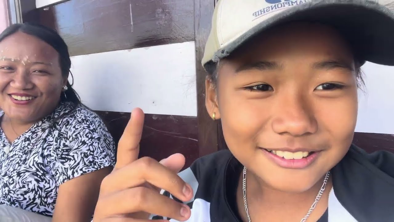 Wangmo bainiko vlog😁ll Maitigharma Ramailo ll Yestai cha gaughar ll vlog-40 ❤️😊 old vlog 