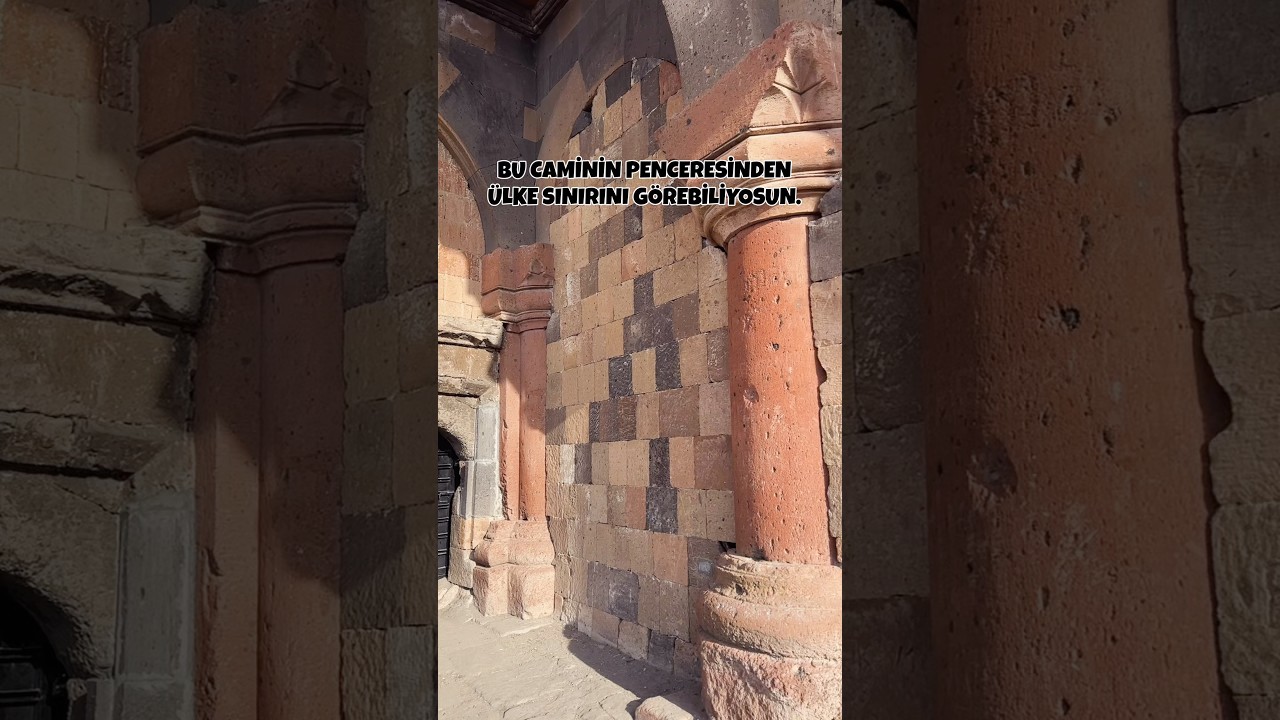 Bu Caminin Penceresinden Ülke Sınırını Görebilirsiniz 🕌