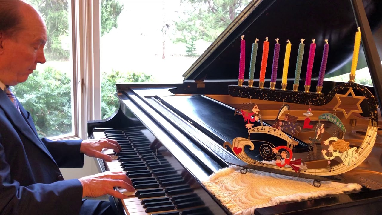 Chanukah, O Chanukah and Ma'oz Tzur – Improvised by pianist Charles Manning