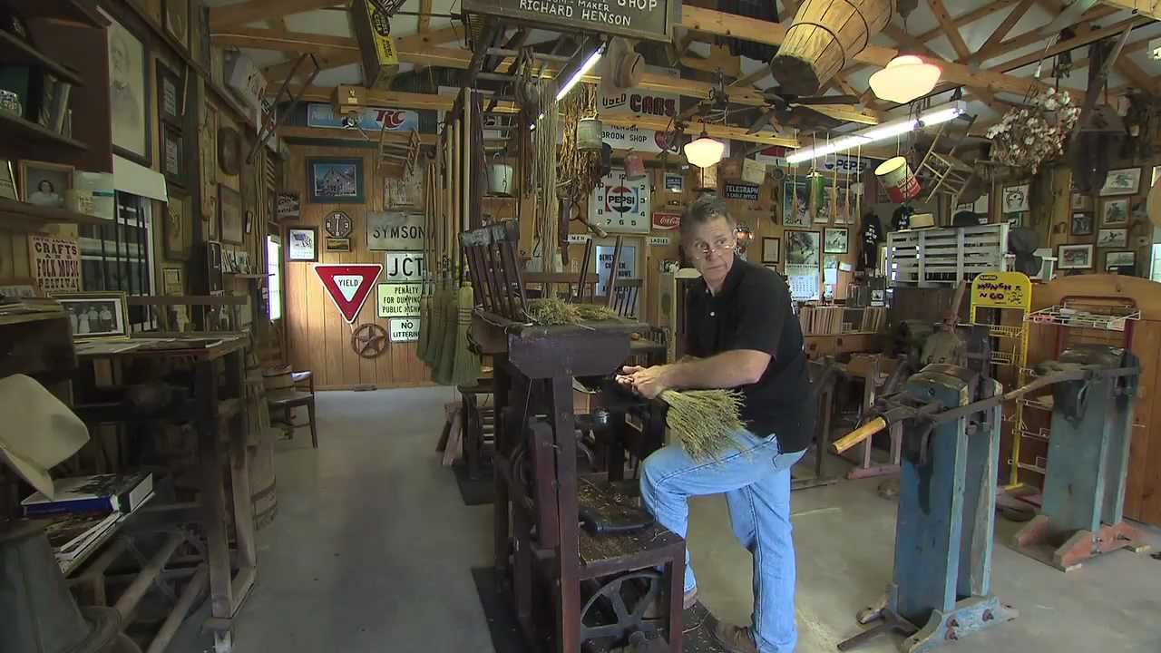 Henson's Brooms | Tennessee Crossroads | Episode 2452.1