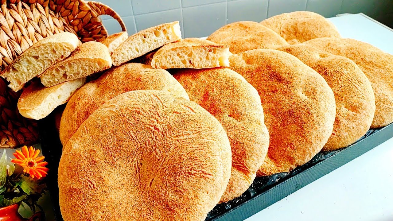 📍خبز بالدقيق الابيض فقط(الفورص)سر الفشفشة والطراوة و بمقادير مضبوطة حتى من الماء لكل مبتدئة