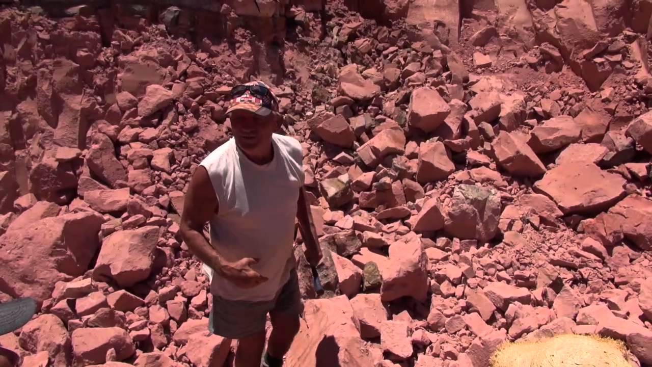 Boulder Opal Mining in Queensland, Australia