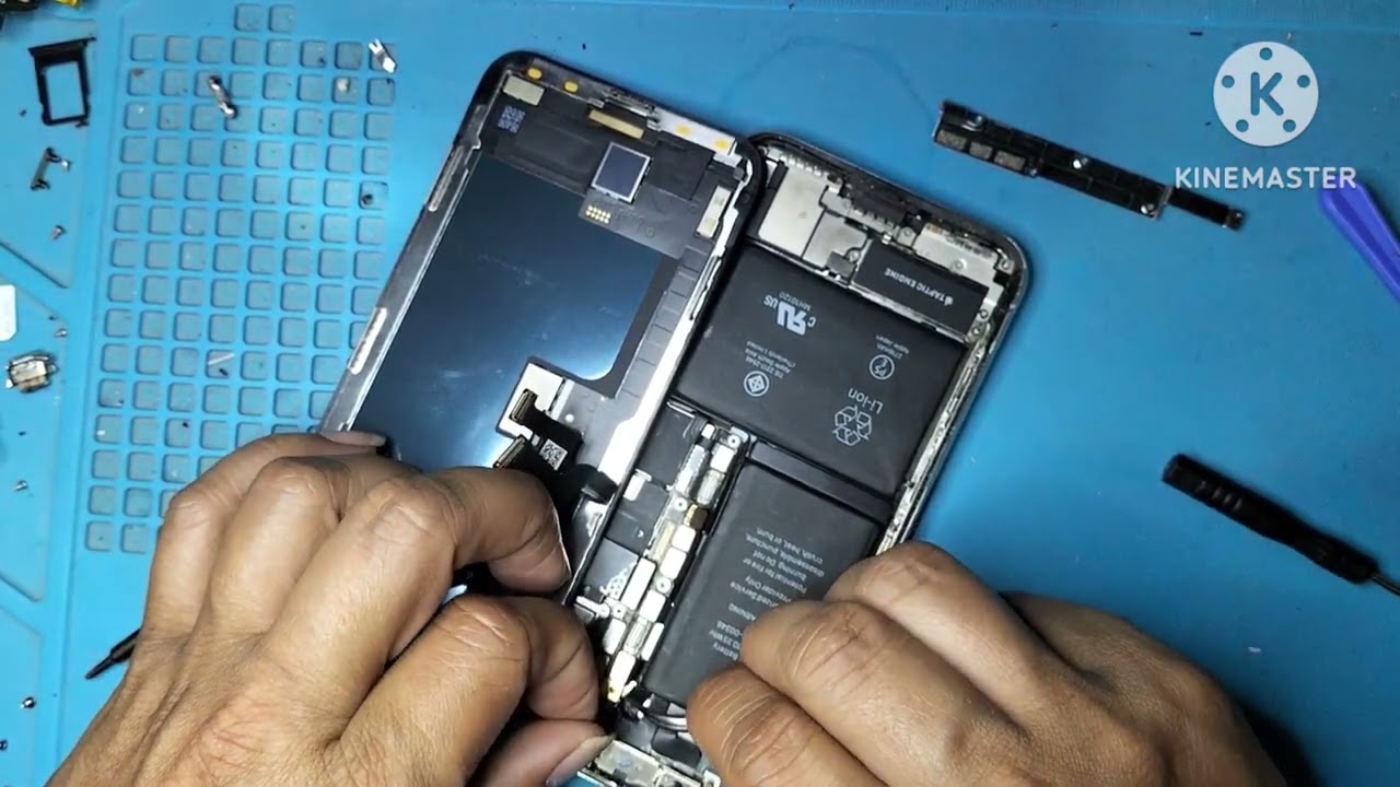 เปลี่ยนแบต iPhone x ง่ายๆ  คุณก็ทำได้
