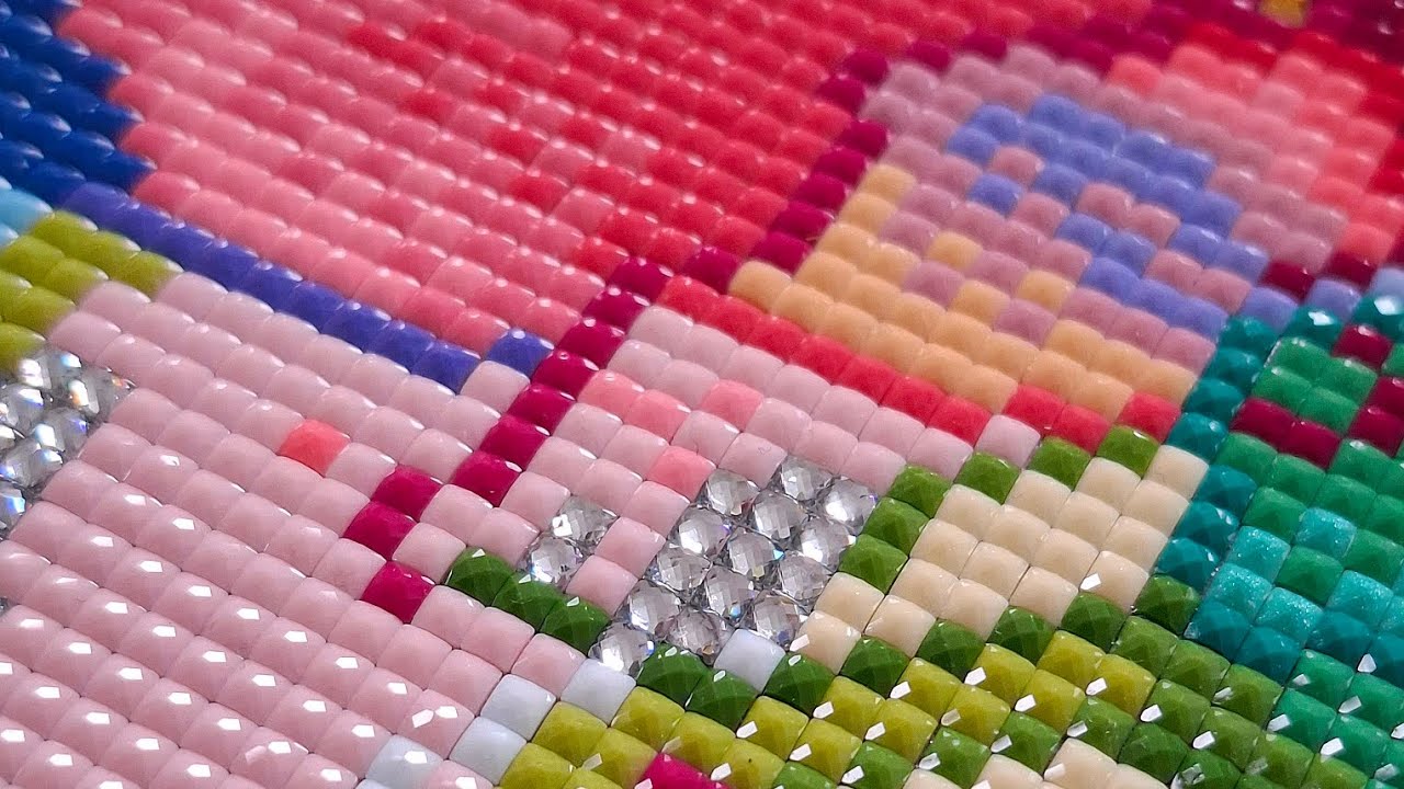 Super Relaxing & Satisfying ASMR Diamond Painting Compilation - Diamond Art Club Chroma - No Talking