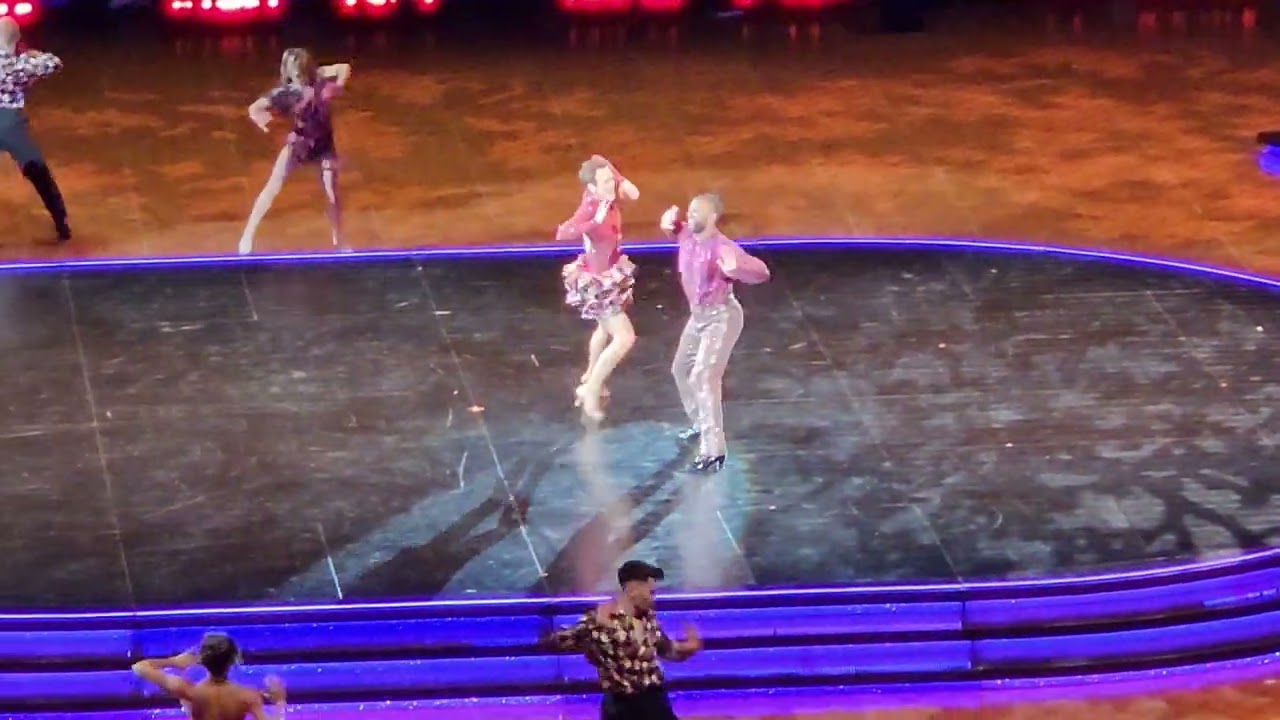 JB Gill & Lauren Oakley - Samba at Strictly Come Dancing 26/01/25