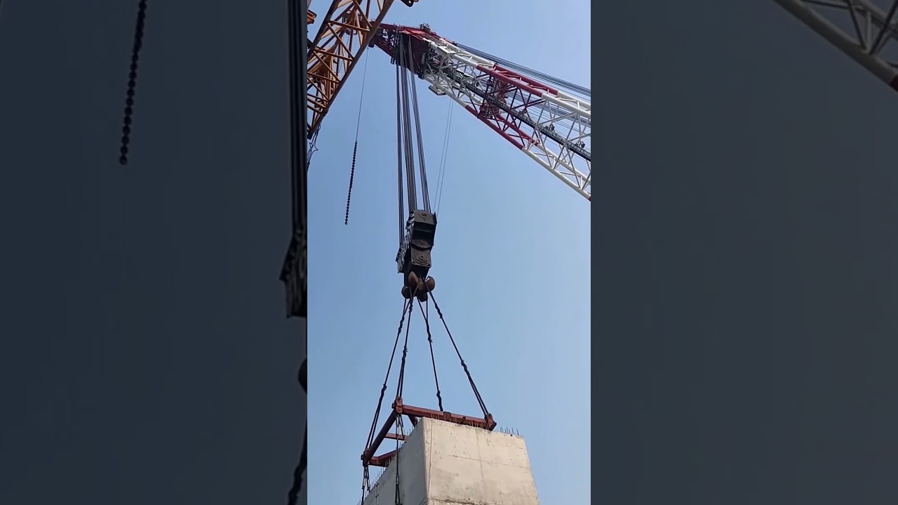 Shocking! A 10,000-ton ship crane lifted a giant bridge pier.